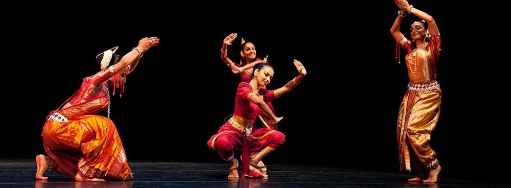 img/destinations/Cultural show 2.jpg